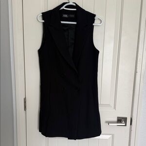 Zara Black Double-Breasted Sleeveless Blazer